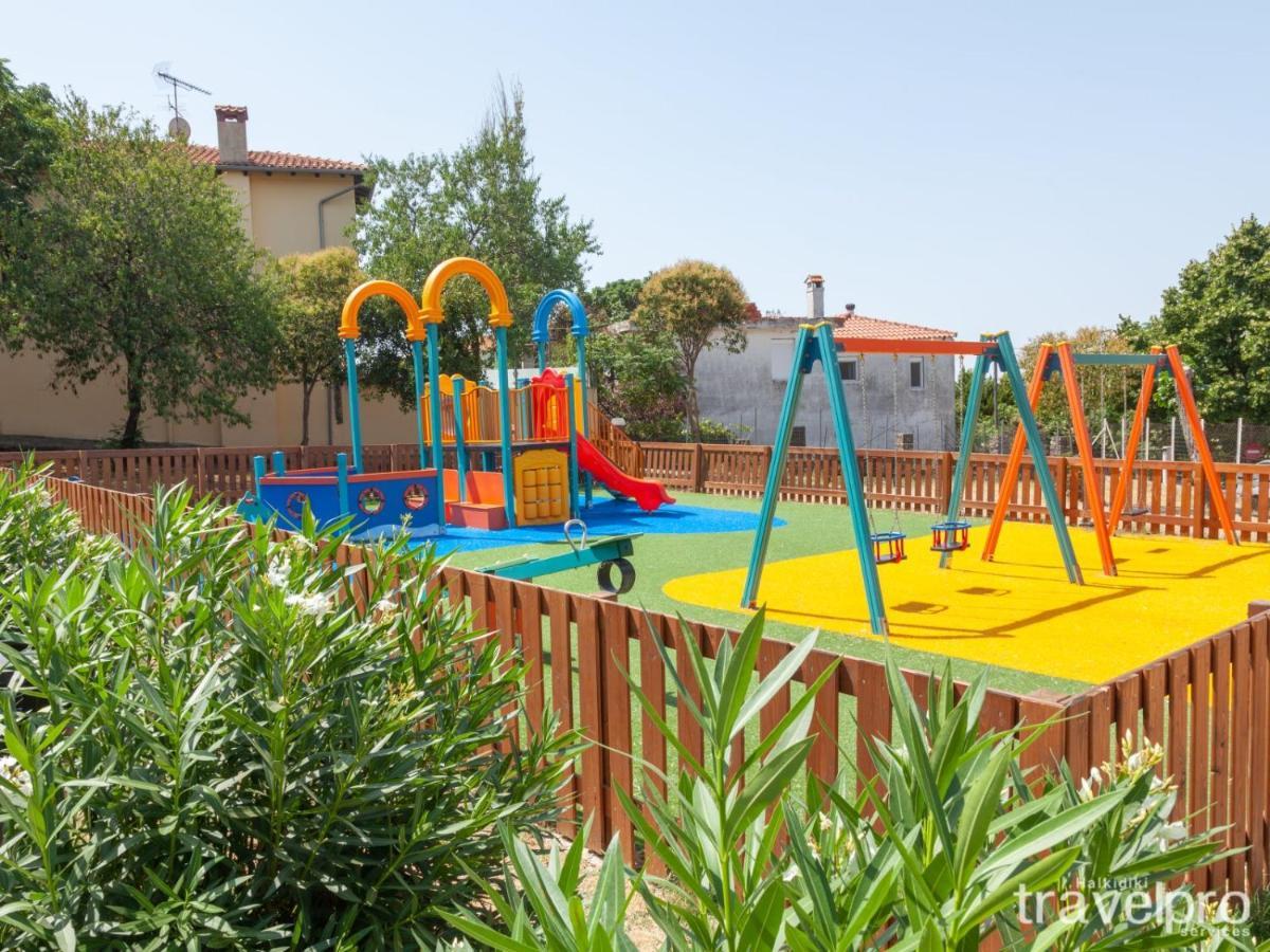 Villa Artemis By Rentalspro - Nikiti Halkidiki Exterior foto